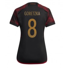Tyskland Leon Goretzka #8 Bortatröja Dam VM 2022 Korta ärmar